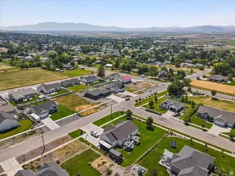 View/Area - 328 E 300 N, Richmond, UT 84333 photo 10 of 18