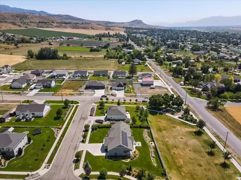 View/Area - 328 E 300 N, Richmond, UT 84333 photo 11 of 18
