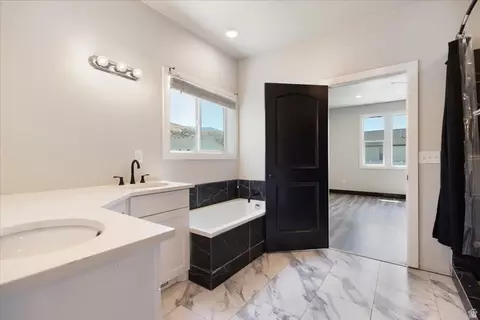 Bath - 328 E 300 N, Richmond, UT 84333 photo 3 of 6
