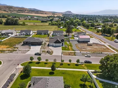 View/Area - 328 E 300 N, Richmond, UT 84333 photo 2 of 18