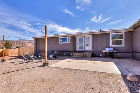 Exterior - 33 E Merriam Ct, Moab, UT 84532 photo 4 of 8