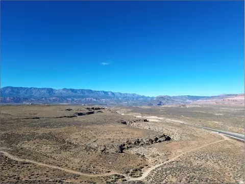 Undisclosed, Hurricane, UT 84737 photo 6