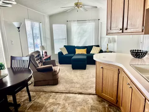 Living - 1160 E Telegraph St #12, Washington, UT 84780 photo 5 of 6