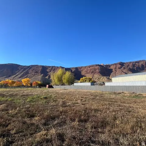 396 W 200 S, Moab, UT 84532 photo 8