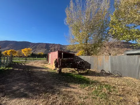 396 W 200 S, Moab, UT 84532 photo 12