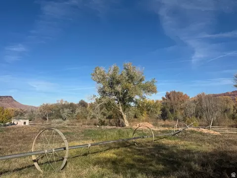 396 W 200 S, Moab, UT 84532 photo 16