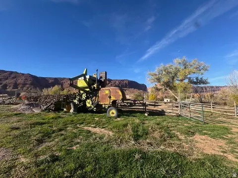 396 W 200 S, Moab, UT 84532 photo 18