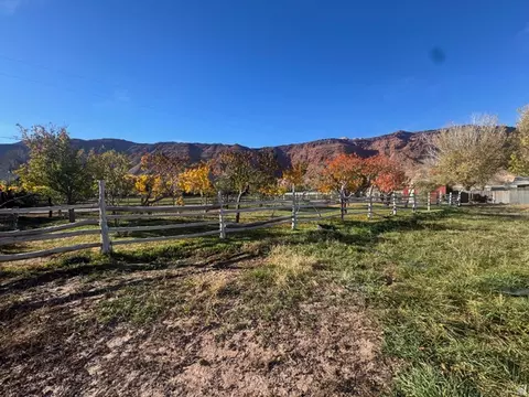 396 W 200 S, Moab, UT 84532 photo 15