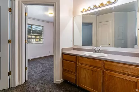 Bath - 75 N Peregrine Ln #8, Bountiful, UT 84010 photo 3 of 5