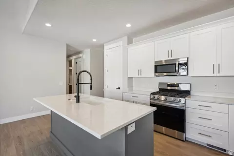 Kitchen - 352 E 340 S, Kamas, UT 84036 photo 2 of 2