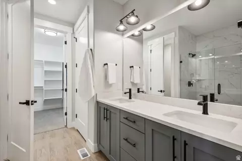 Bath - 352 E 340 S, Kamas, UT 84036 photo 1 of 3