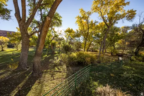 2927 S East Bench Rd, Moab, UT 84532 photo 23