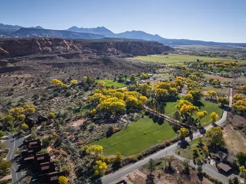 2927 S East Bench Rd, Moab, UT 84532 photo 4