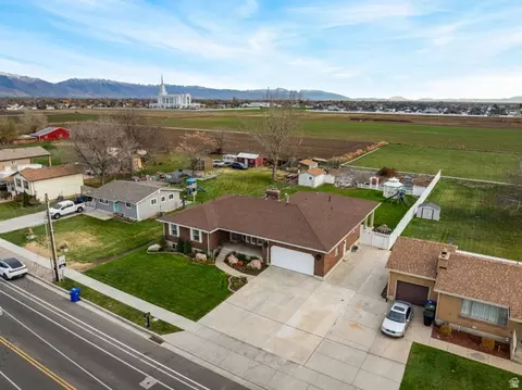 2885 W 700 S, Syracuse, UT 84075