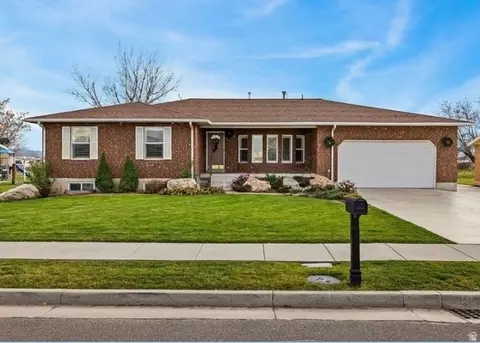 2885 W 700 S, Syracuse, UT 84075