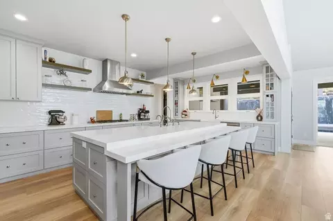 Kitchen - 19 Elk Ct, Alpine, UT 84004 photo 2 of 4