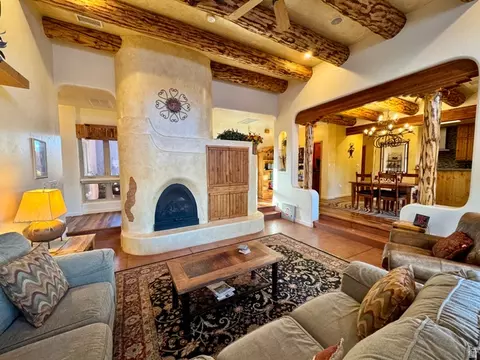 Living - 2197 Rio Verde, Moab, UT 84532 photo 2 of 3