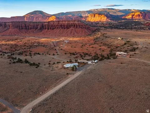 View/Area - 397 N Wendy Dr, Torrey, UT 84775 photo 8 of 10