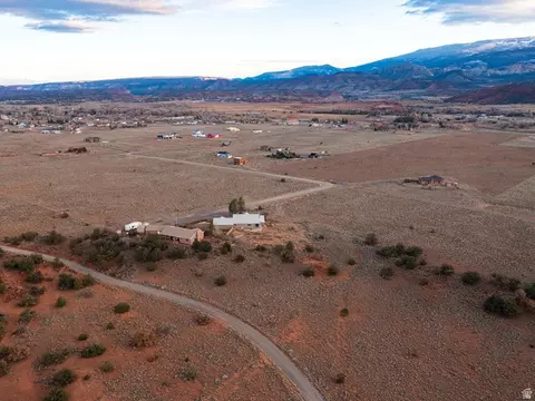 View/Area - 397 N Wendy Dr, Torrey, UT 84775 photo 4 of 10