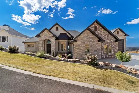 3983 N Jackson Ave, North Ogden, UT 84414