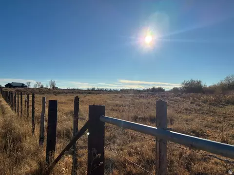9813 E 4000 N, Lapoint, UT 84039 photo 15