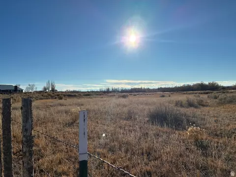 9813 E 4000 N, Lapoint, UT 84039 photo 17