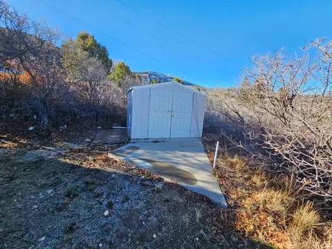 Exterior - 1064 E Tabby Access Rd, Tabiona, UT 84072 photo 2 of 4