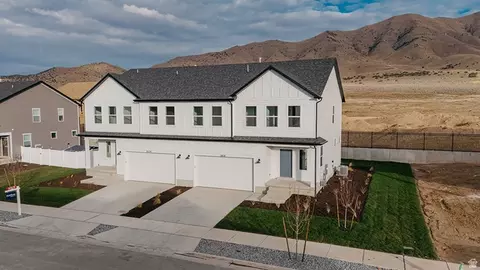 3614 N Oak Blvd #325, Eagle Mountain, UT 84005