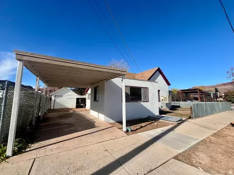 Exterior - 94 E 100 N, Moab, UT 84532 photo 6 of 13