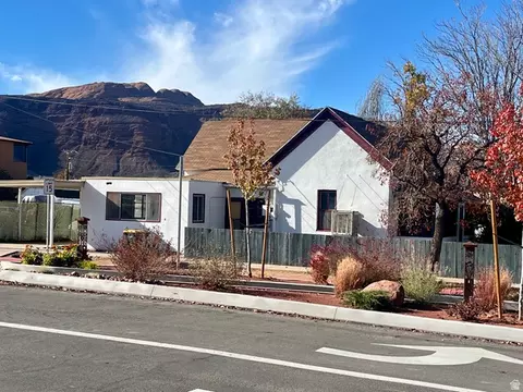 Exterior - 94 E 100 N, Moab, UT 84532 photo 3 of 13