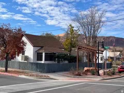 Exterior - 94 E 100 N, Moab, UT 84532 photo 12 of 13