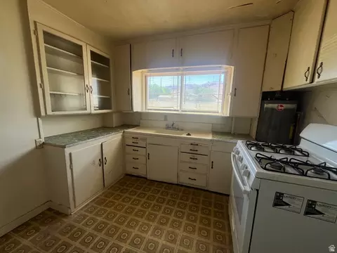 Kitchen - 94 E 100 N, Moab, UT 84532 photo 1 of 1