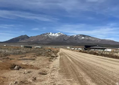 247 N Bobbie Ln #61, La Sal, UT 84530