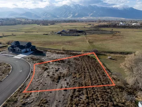 844 W 70 N #88, Hyrum, UT 84319