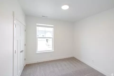 Bedroom - 675 W 4500 S #P201, Mapleton, UT 84664 photo 2 of 3