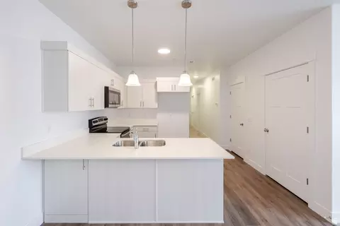 Kitchen - 675 W 4500 S #P202, Mapleton, UT 84664 photo 3 of 3