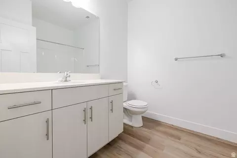Bath - 675 W 4500 S #P204, Mapleton, UT 84664 photo 1 of 2