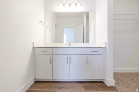Bath - 675 W 4500 S #P301, Mapleton, UT 84664 photo 2 of 2