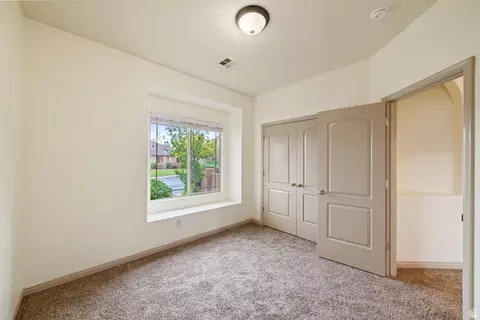 922 E Silver Shadows Dr S, Washington, UT 84780 photo 17