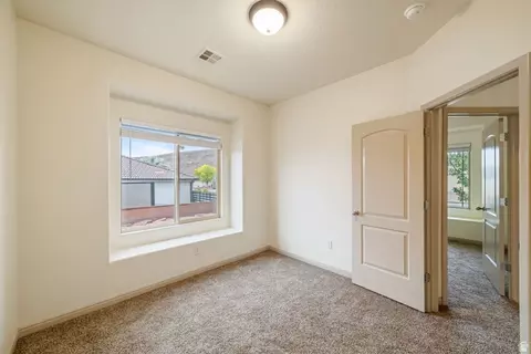 922 E Silver Shadows Dr S, Washington, UT 84780 photo 18