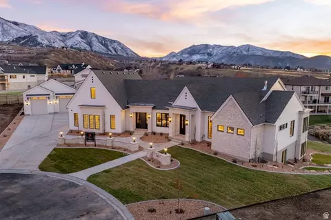 581 W Lucilles Cv, Woodland Hills, UT 84653