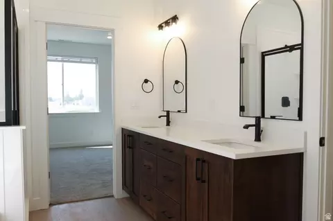 Bath - 128 W 650 N, Smithfield, UT 84335 photo 2 of 4