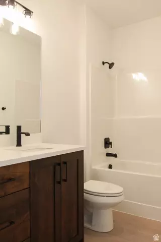 Bath - 128 W 650 N, Smithfield, UT 84335 photo 3 of 4