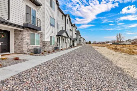Exterior - 3894 N Cougar Ln, Eagle Mountain, UT 84005 photo 1 of 5