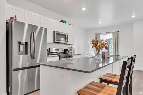 Kitchen - 3894 N Cougar Ln, Eagle Mountain, UT 84005 photo 1 of 4