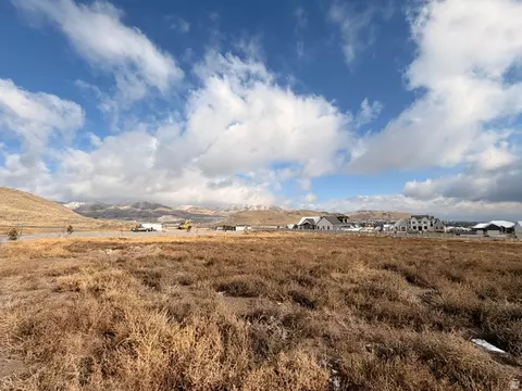 9734 N Eagle Cv #107, Eagle Mountain, UT 84005 photo 3