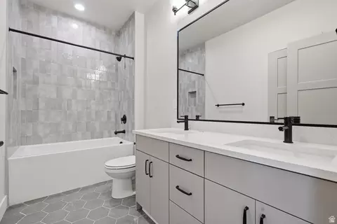 Bath - 1371 N 330 E #8, Orem, UT 84057 photo 1 of 4