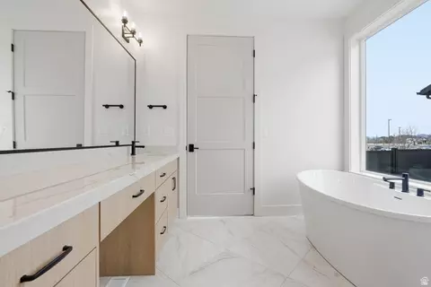 Bath - 1371 N 330 E #8, Orem, UT 84057 photo 4 of 4