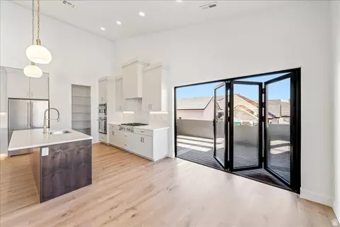 Kitchen - 1491 E Centarurus Way #86, Washington, UT 84780 photo 2 of 3