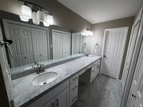 Bath - 6414 S 1680 E, Murray, UT 84121 photo 5 of 6